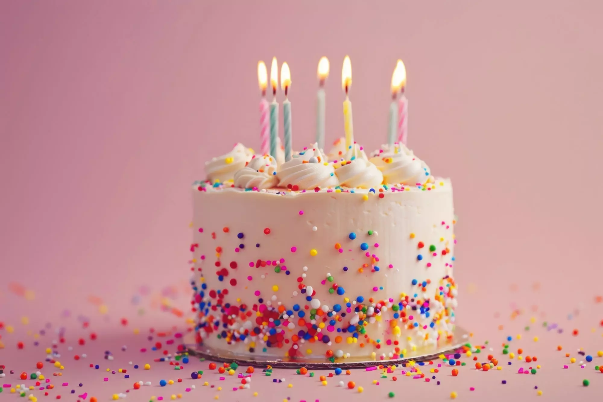 colorful-birthday-cake-with-candles_WEB